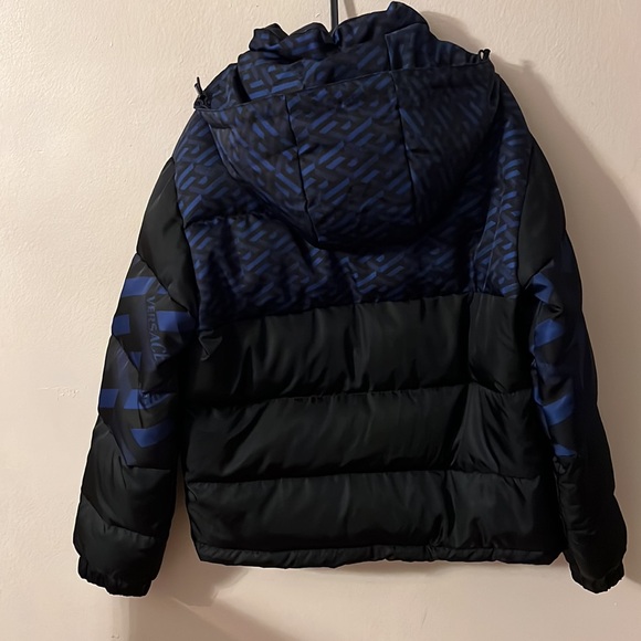 Versace men’s La Greca Medusa logo monogram down filled puffer jacket NEW - Picture 7 of 10